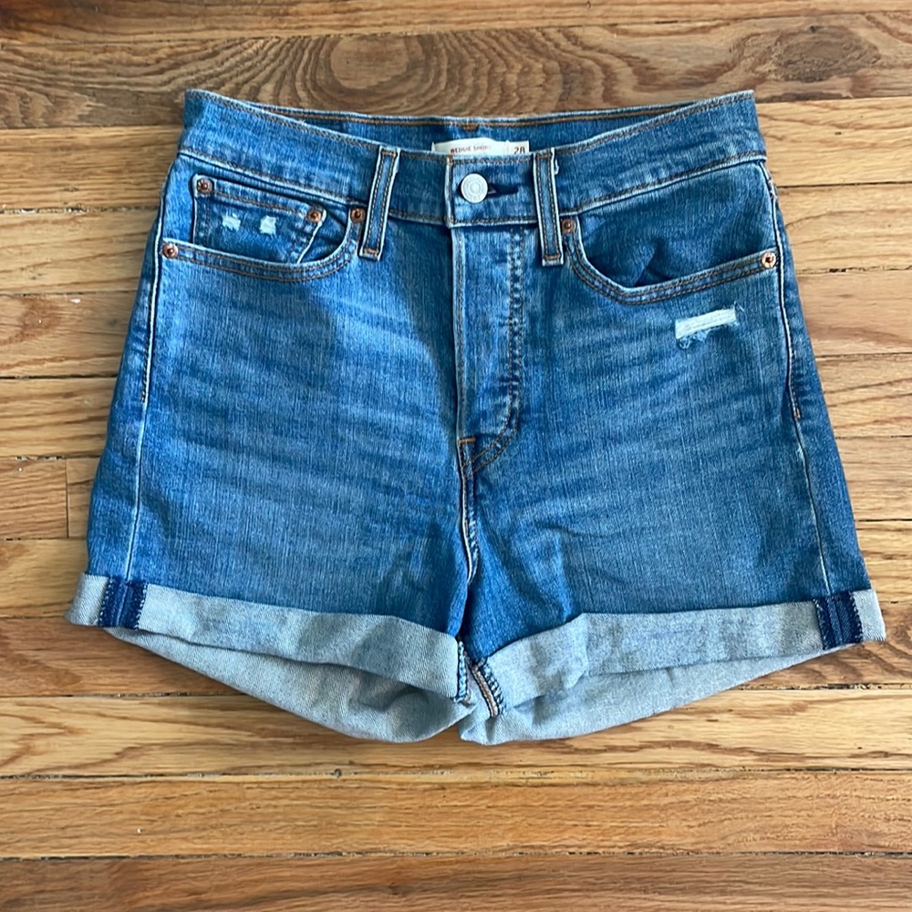 Wedgie Short
